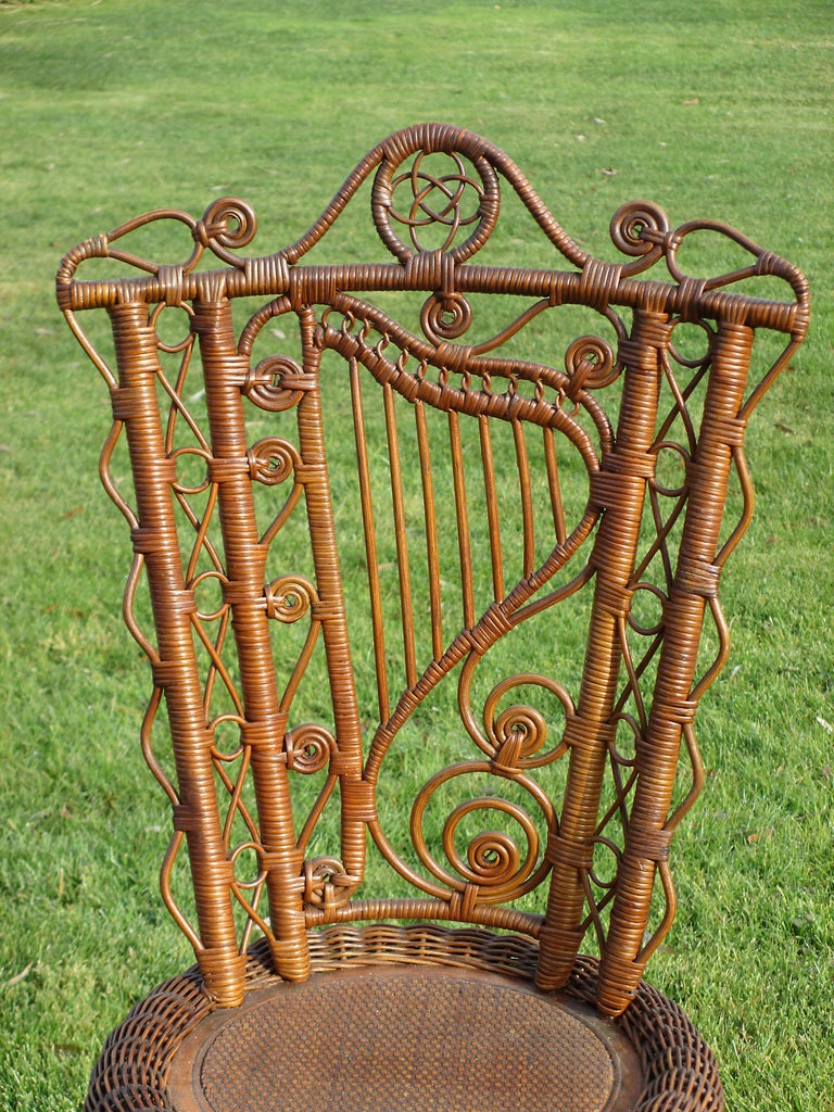 Victorian Wicker Piano Stool In Excellent Condition For Sale In Sheffield, MA