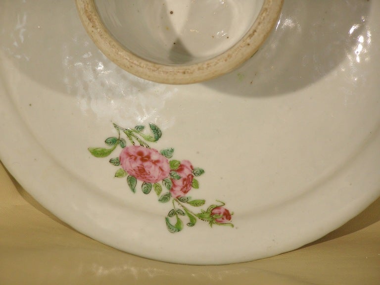 19th Century Chinese Export Porcelain Mandarin Subject Tazza or Comport 5