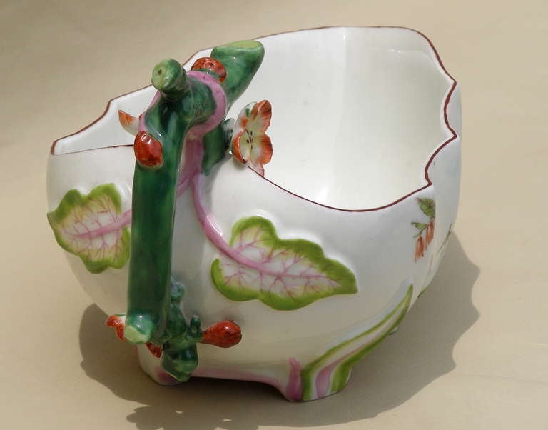 18th Century and Earlier Mid 18th Century Chelsea Red Anchor Stawberry Leaf Sauce Boat