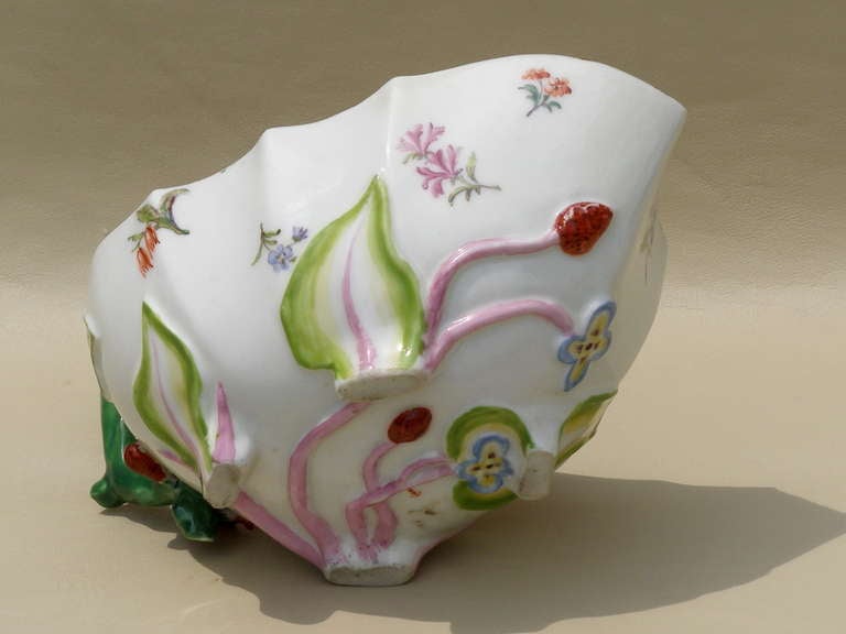 Mid 18th Century Chelsea Red Anchor Stawberry Leaf Sauce Boat 1