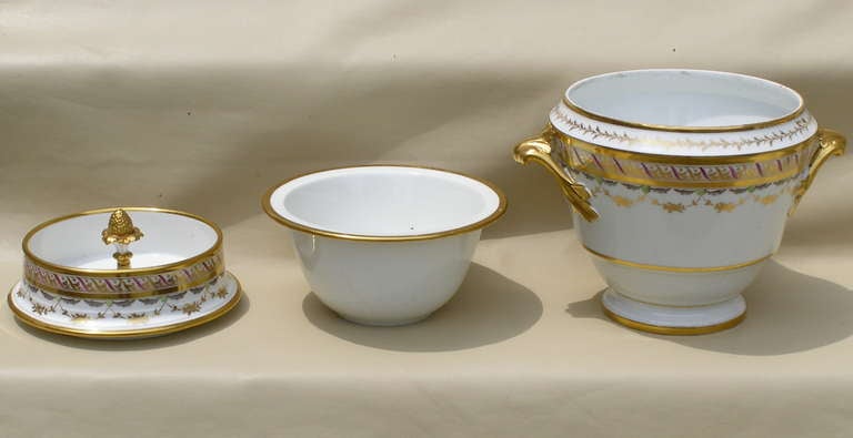 Pair of English Porcelain 19th Century Fruit Coolers or Ice Cream Pails In Excellent Condition In Great Barrington, MA