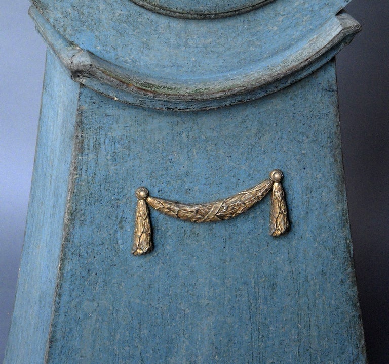 Giltwood Mora Clock with Carved Wren