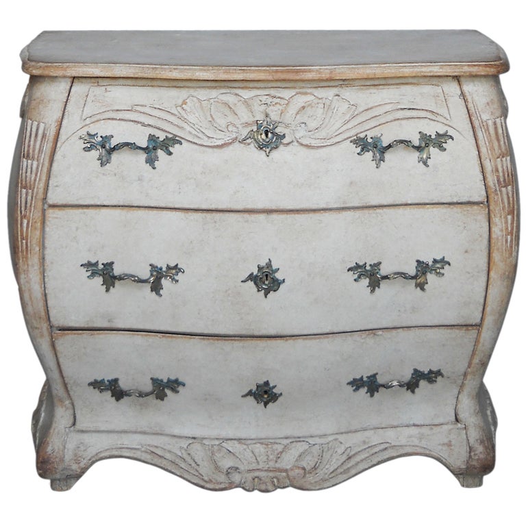 Swedish Bombé Chest of Drawers For Sale