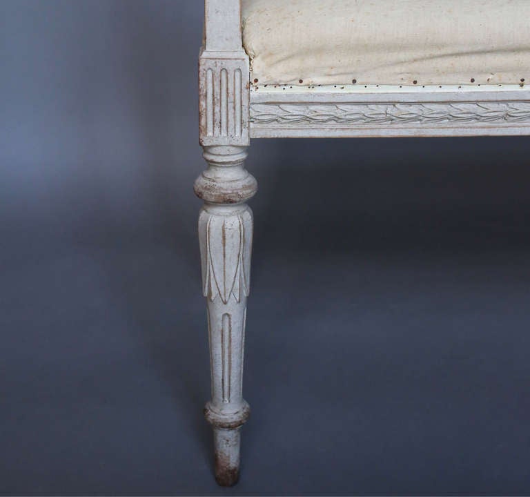 Gustavian Style Window Bench In Excellent Condition In Sheffield, MA