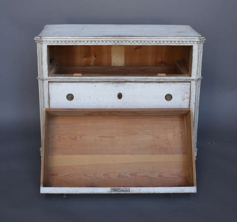 Wood Gustavian Three Drawer Chest with Painted Swags