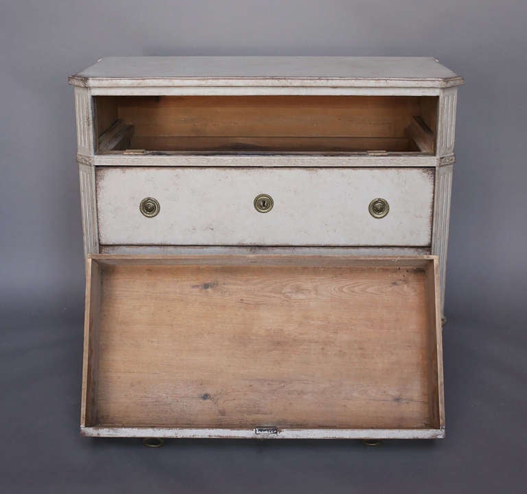 Carved Period Gustavian Chest of Drawers