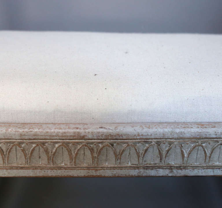 Gustavian Style Bench with Armrests In Excellent Condition In Sheffield, MA