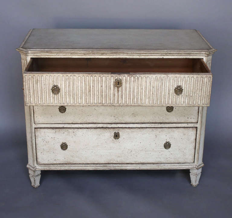 Swedish Gustavian Chest of Drawers with Fluted Detail