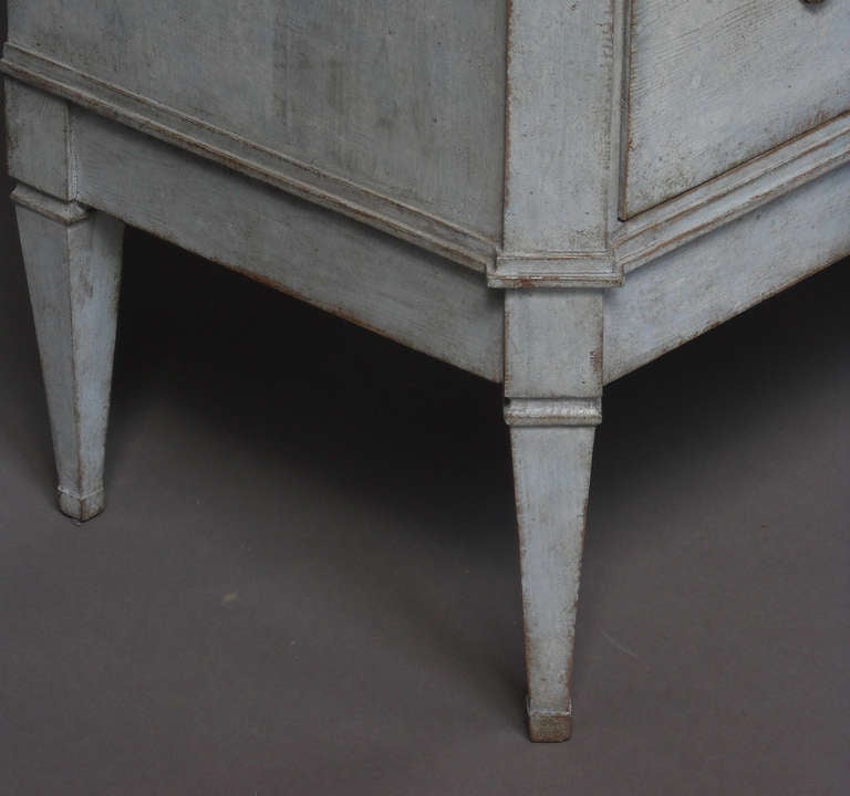 19th Century Pair of Gustavian Style Commodes