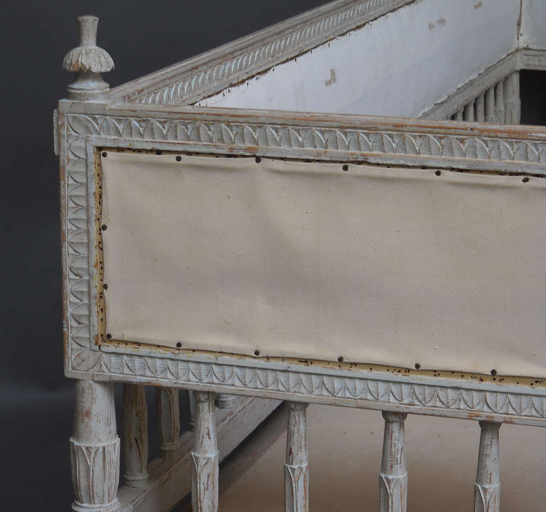 Carved Gustavian Sofa in Original Paint For Sale
