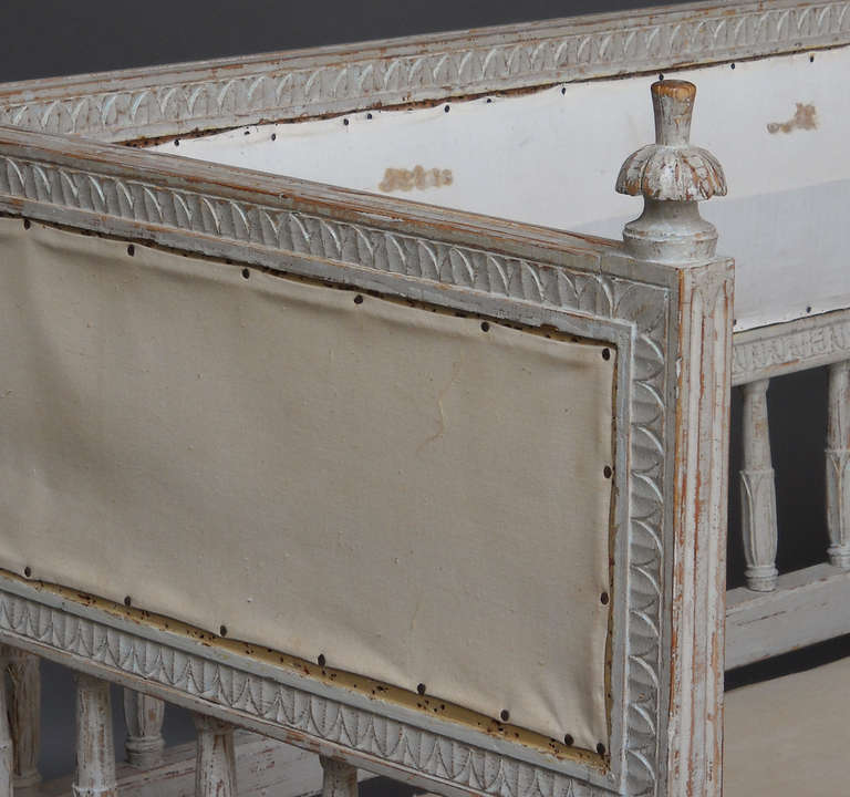 18th Century and Earlier Gustavian Sofa in Original Paint For Sale