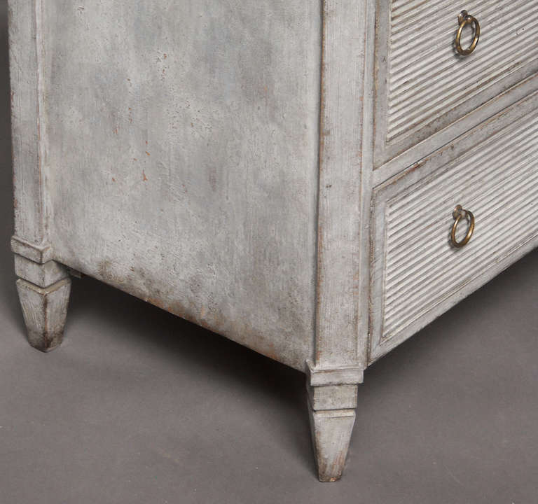 Gustavian Style Chest of Drawers In Excellent Condition In Sheffield, MA