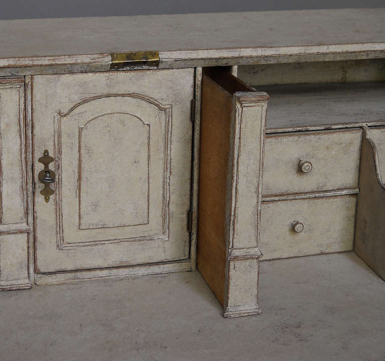 18th Century and Earlier Period Writing Desk with Original Hardware For Sale