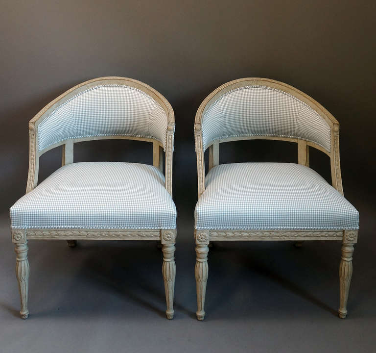 Gustavian Pair of Swedish Barrel Back Armchairs For Sale