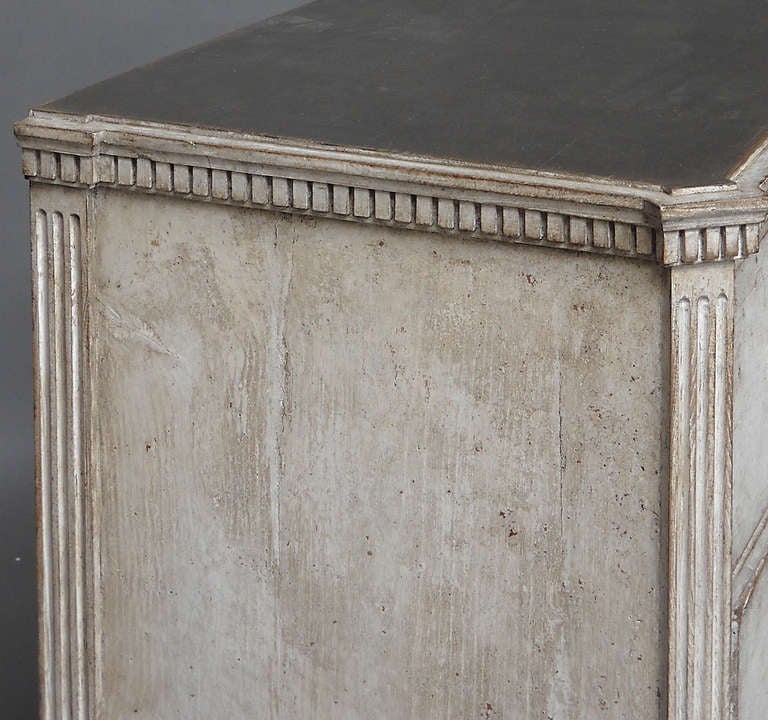 Pair of Gustavian Style Chests of Drawers In Excellent Condition In Sheffield, MA