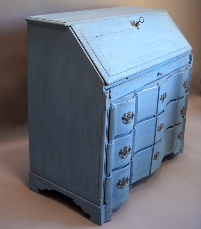 Wood Early Bow-Front Writing Desk