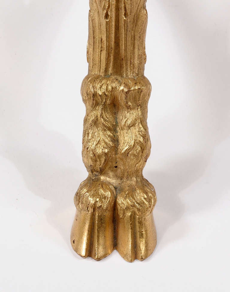 Français Guéridon français en bronze doré et malachite avec dessus en malachite par Henry Dasson  en vente