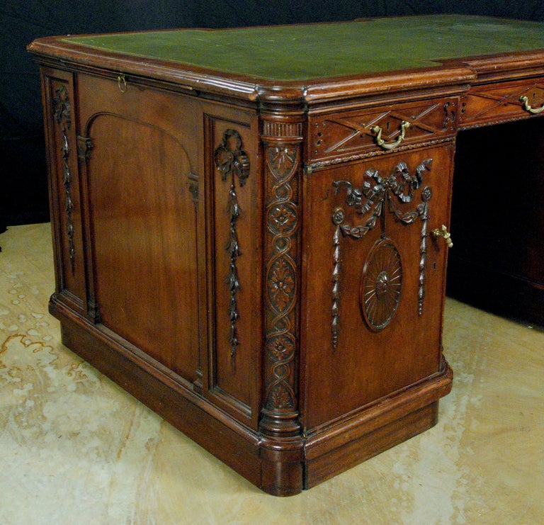 A Fine English Mahogany Partners Desk In the Adams Manner In Excellent Condition In Sheffield, MA