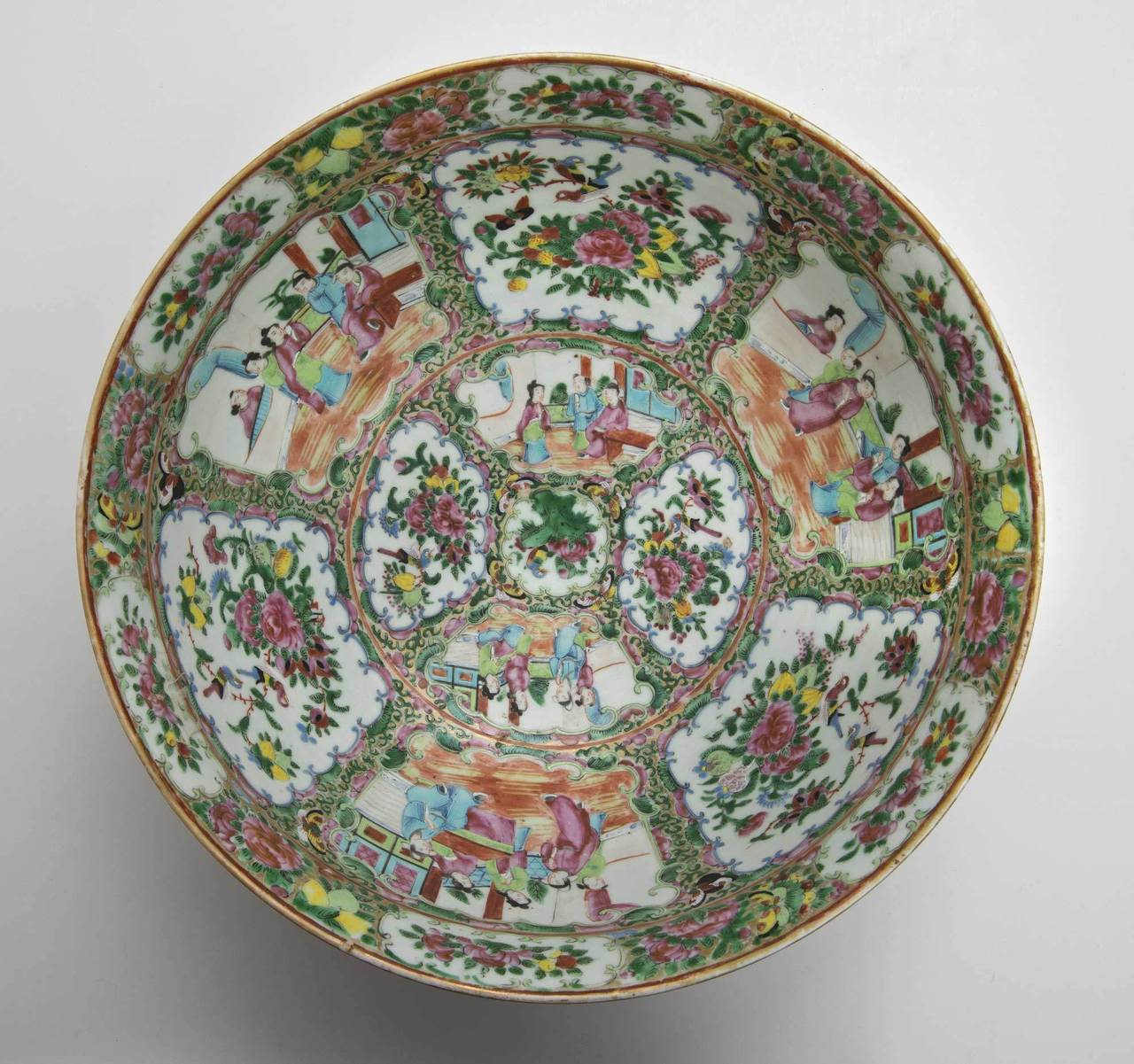 Chinese Canton Rose Medallion Punch Bowl, circa 1850 3