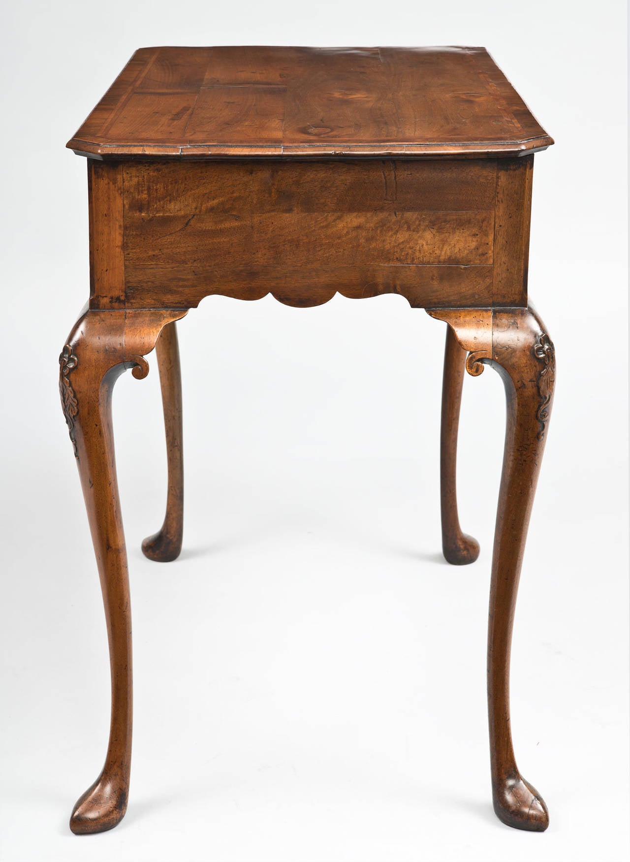 Queen Anne Walnut Side Table, Circa 1710 at 1stDibs