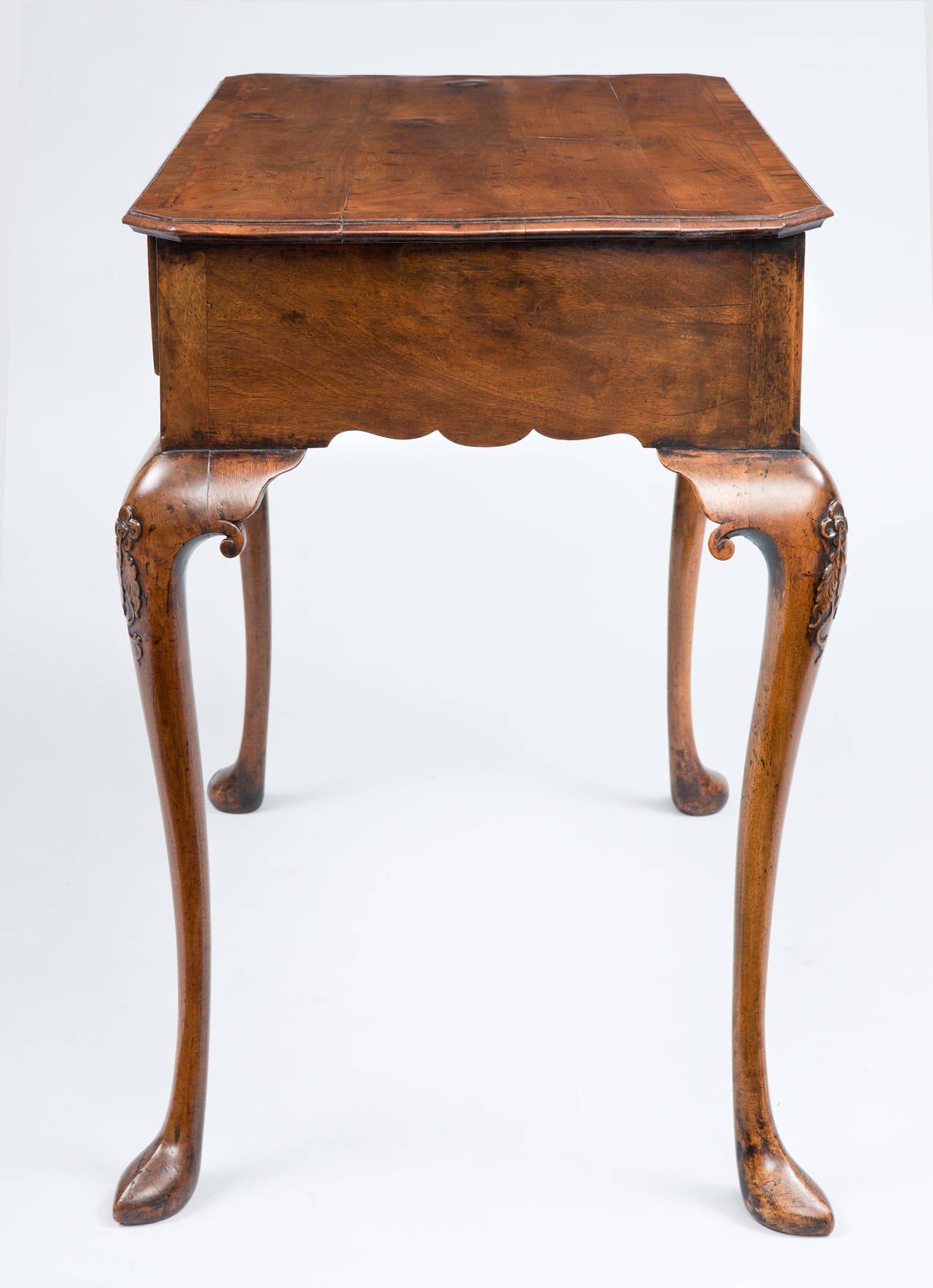 Queen Anne Walnut Side Table, Circa 1710 at 1stDibs