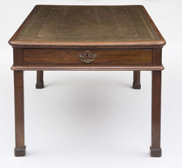George II Partners Writing Table In Excellent Condition For Sale In Sheffield, MA