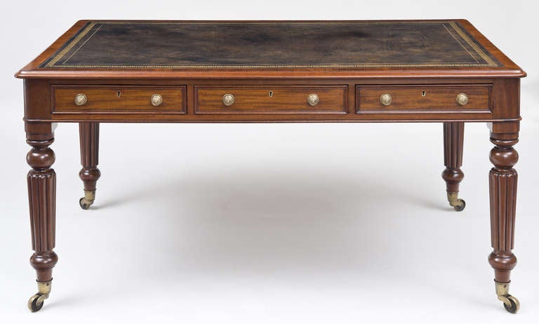 Regency Partners Writing Table, circa 1820 In Excellent Condition In Sheffield, MA