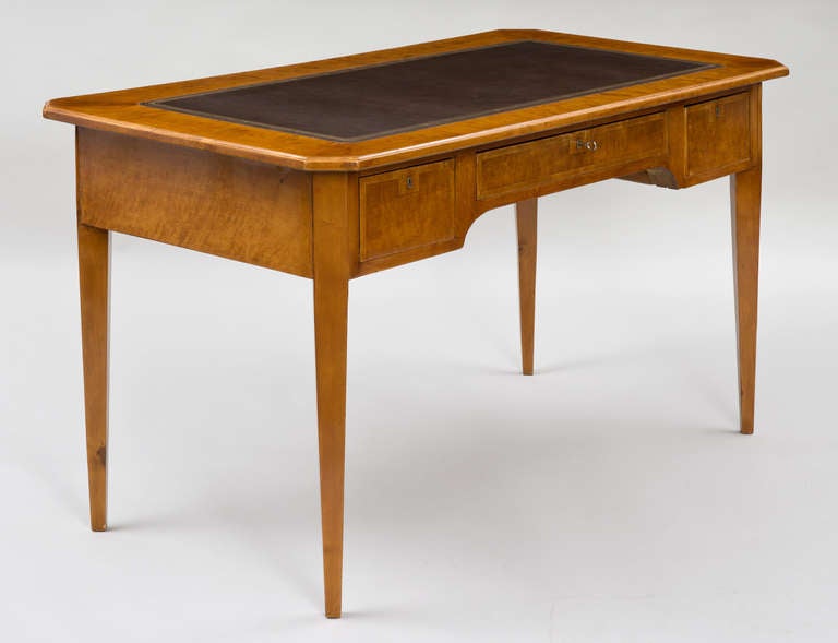 Swedish Biedermeier Birch Writing Table In Excellent Condition In Sheffield, MA