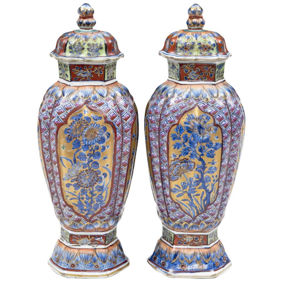 Pair of Chinese Clobbered Vases, circa 1700 For Sale