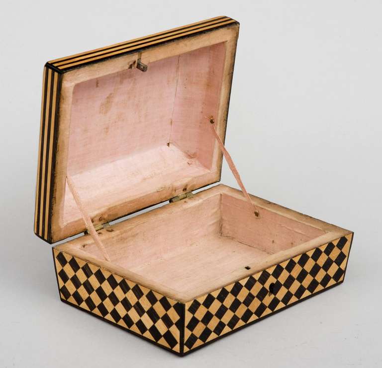 Antique Satinwood and Rosewood Parquetry Box, 18th Century For Sale 1