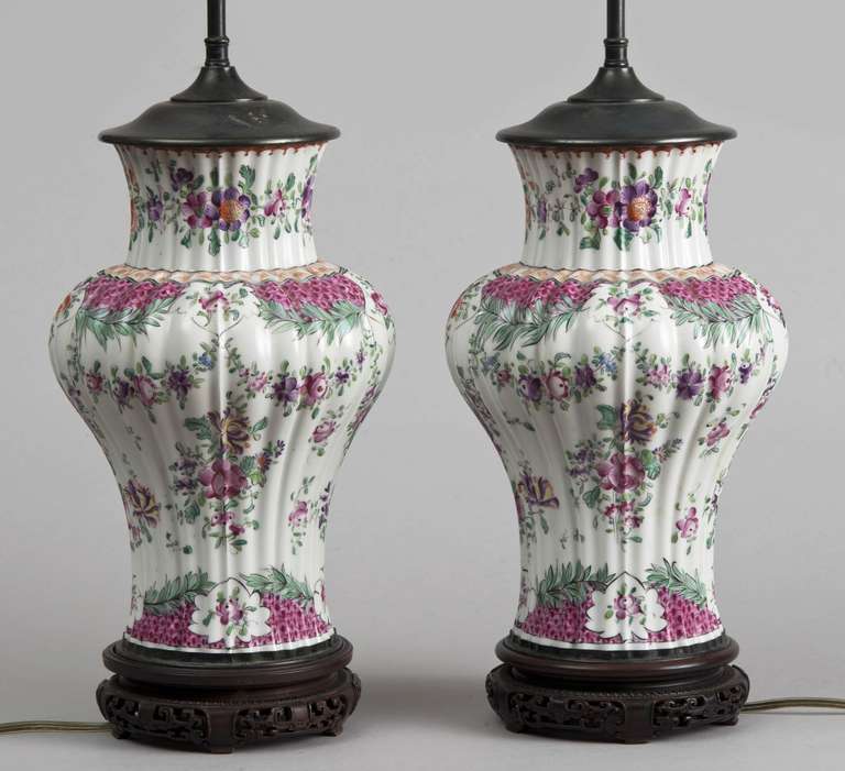 19th Century Pair of Samson Porcelain Vase Lamps, circa 1880 For Sale
