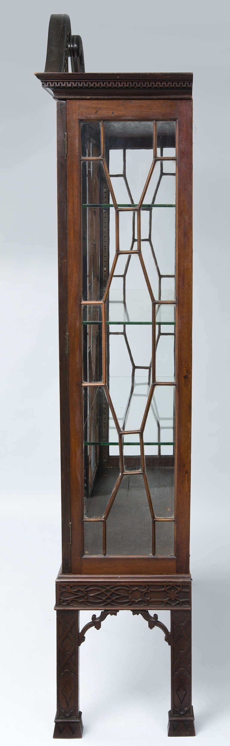 Antique Georg III Mahogany Glazed Display Cabinet In Excellent Condition In Sheffield, MA
