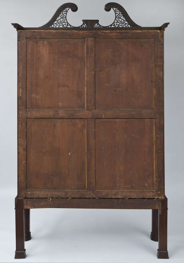 Antique Georg III Mahogany Glazed Display Cabinet 1