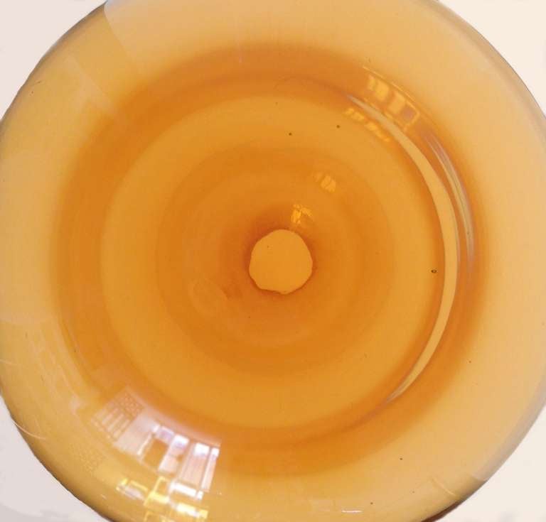 Amber Teardrop Art Glass Vase In Excellent Condition For Sale In Brooklyn, NY