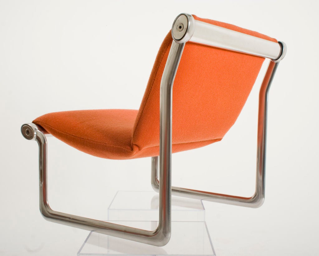American Pair of  Knoll Lounge Chairs - Model 2011 For Sale