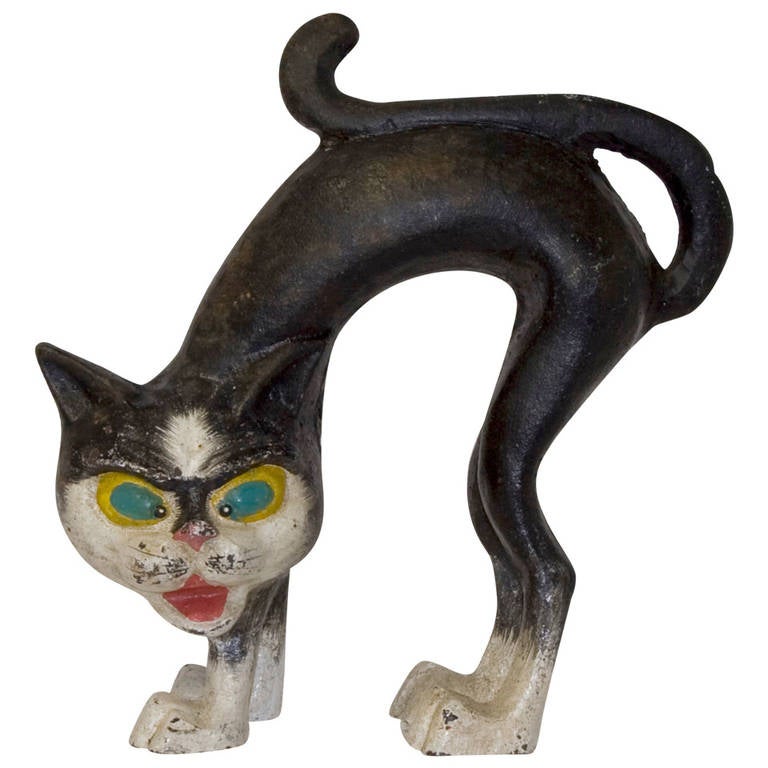 Whimsical Cast Iron "Hissing Cat" Doorstop For Sale