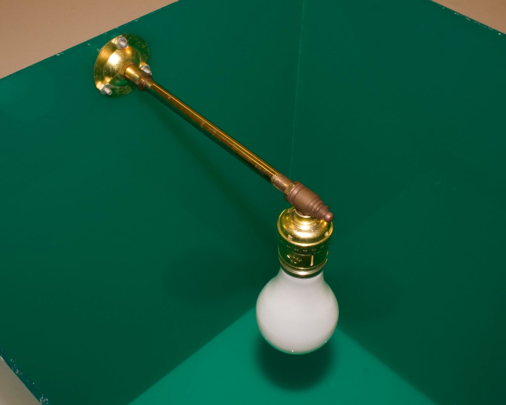 Emerald Green Lucite Lamp-table 1