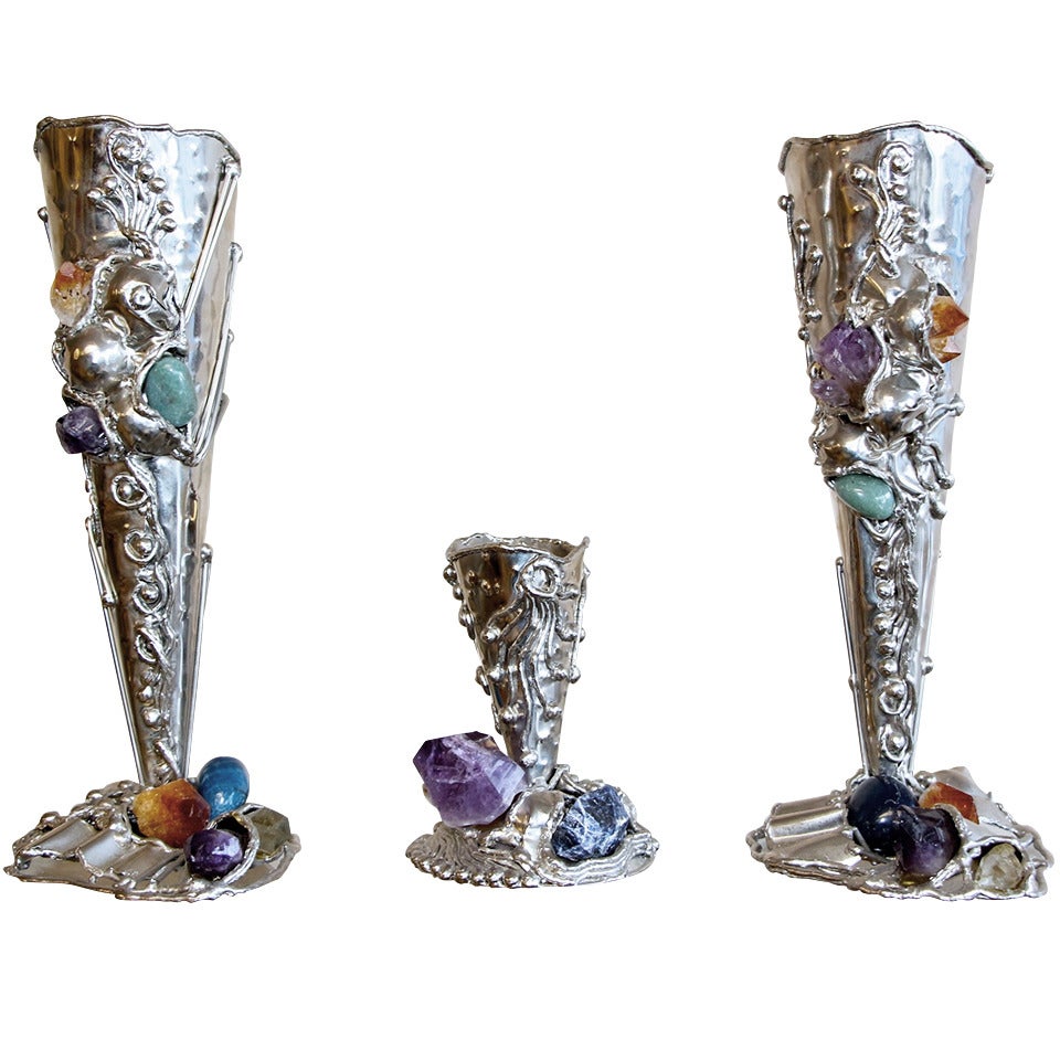 Vases métalliques semi-précieuses