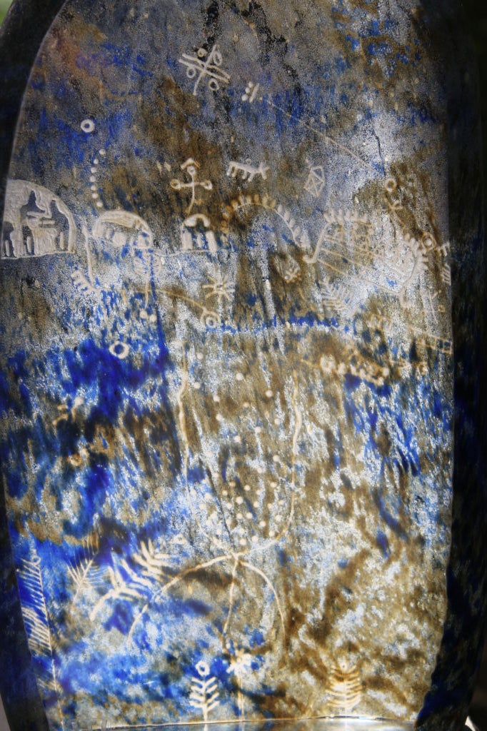 Exceptional etched glass sculpture by Goran Warff for Kosta Boda