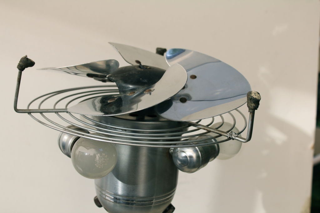 Mid-20th Century Rare 1930's American lamp o fan, desk lamp with a fan on top