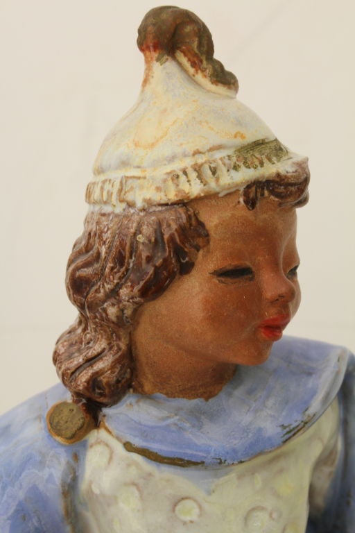 Figura in terracotta secessionista austriaca firmata in vendita 2