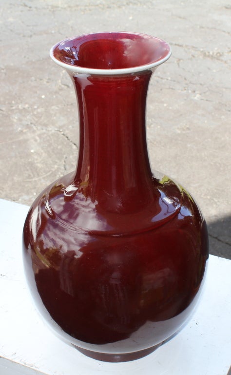 Terracotta Vaso cinese color sangue di bue in vendita