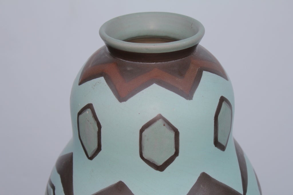 Luxembourgish Villeroy and Boch Bird Motif Vase