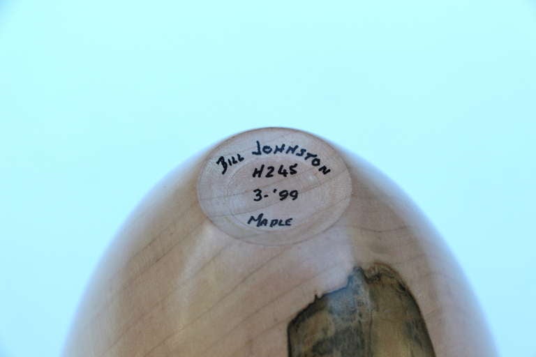 Jill Johnston Hand-Turned Maple Vessel In Good Condition For Sale In Palm Springs, CA