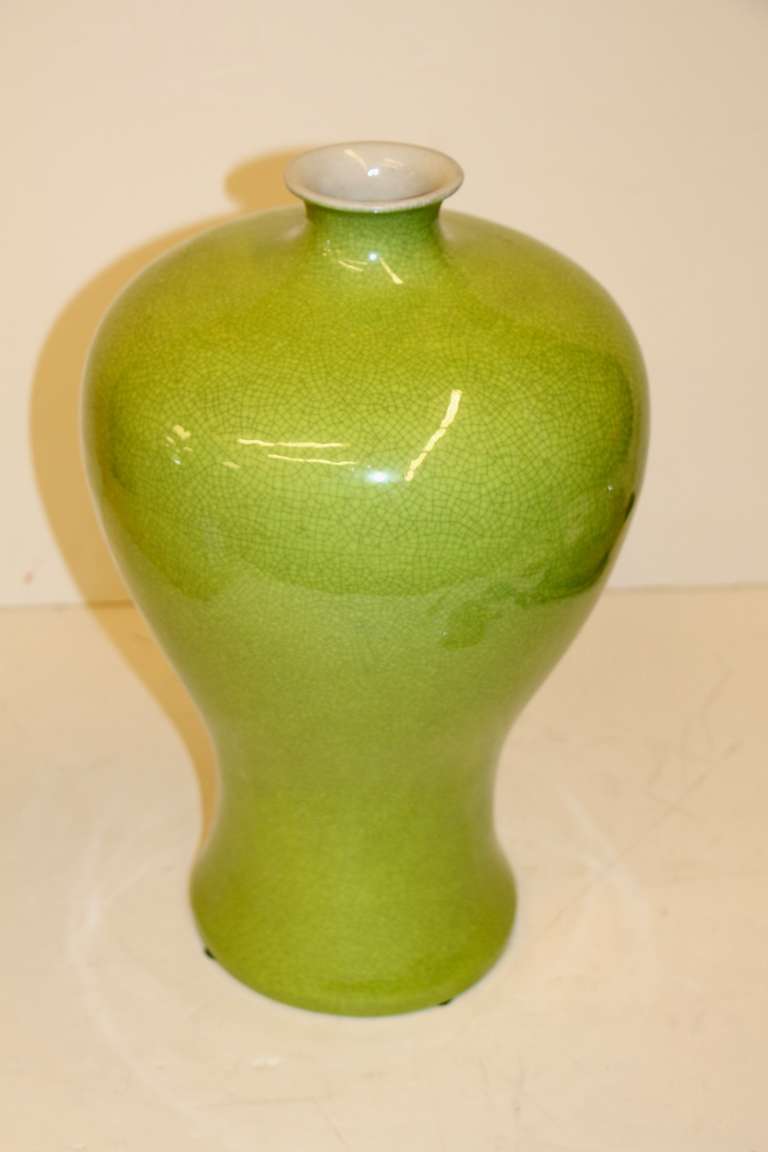 Chinese Asian lime green crackle glaze signed large vessel
