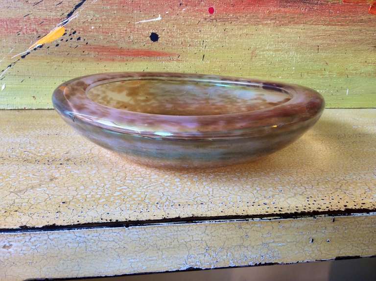 Beautiful Iridescent Art Glass Bowl In Good Condition In Palm Springs, CA