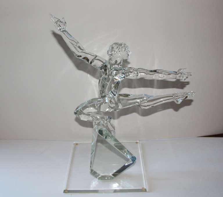 Danseuse masculine en verre nu en vente 1