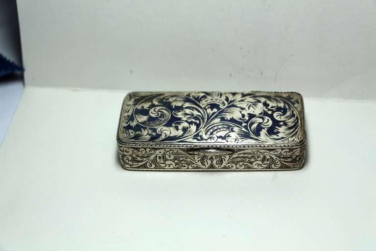 A nice Russian Niello silver snuff or pill box with hallmarks.
