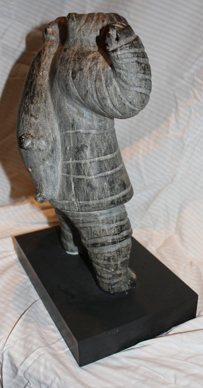 Beautiful Hard Stone Inuit Eskimo Carving 2