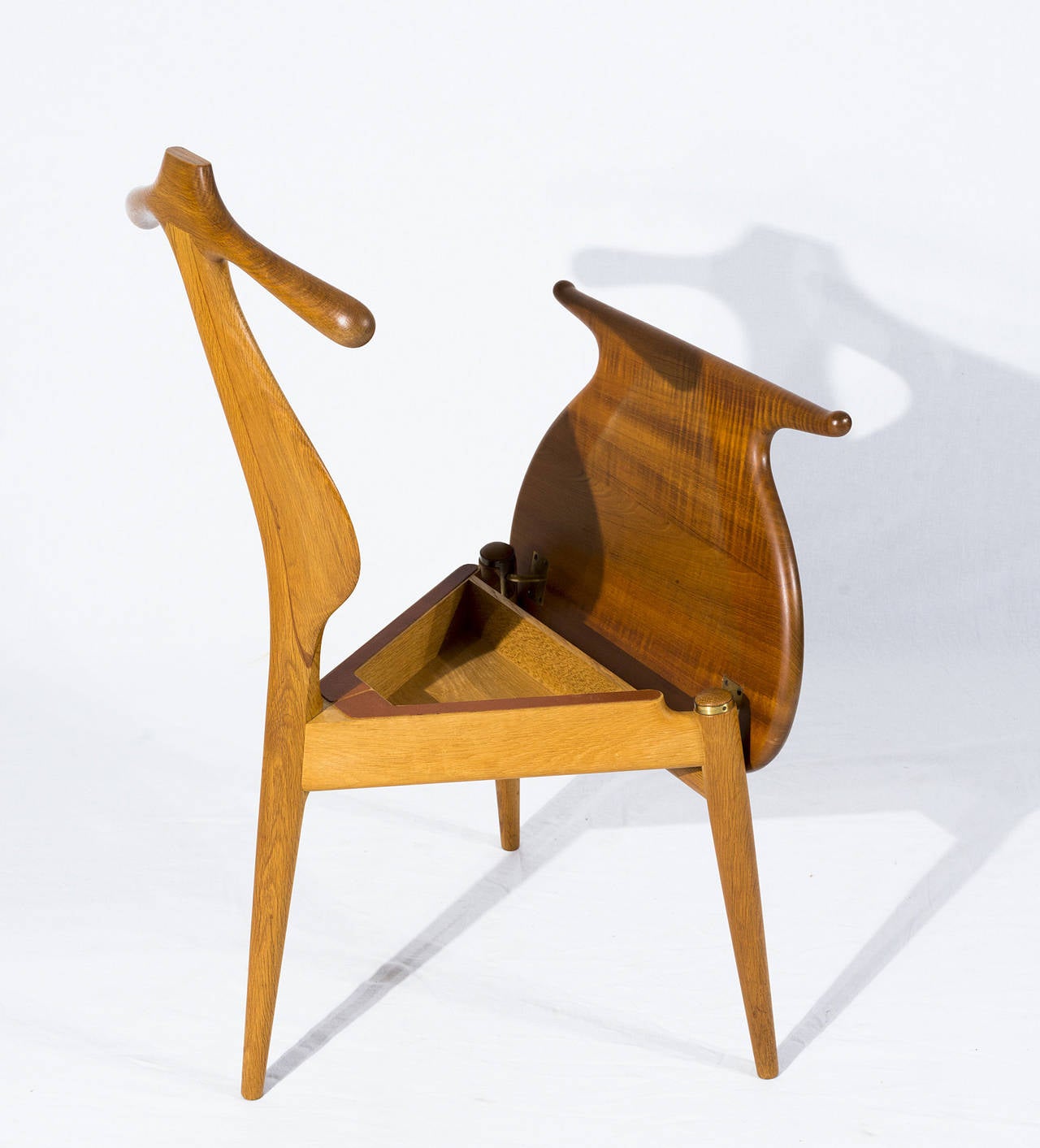 valet chair wegner